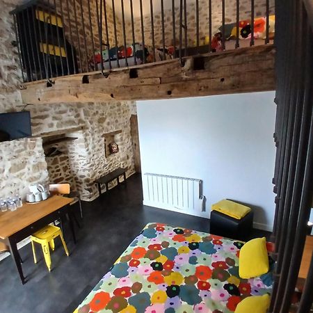 Les Chambres Du Couraud Saint-Aubin-des-Ormeaux ภายนอก รูปภาพ